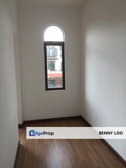 3 Storey Bungalow House Diamond City For Sale, Selangor, Semenyih