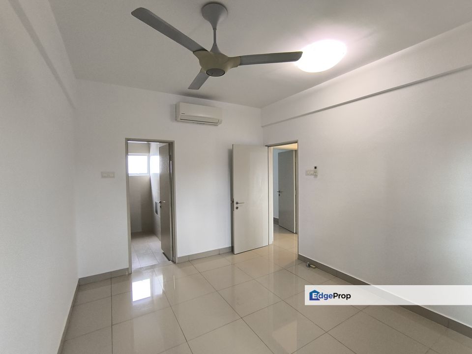 Hijauan Puteri Condominium @ Bandar Puteri Puchong- Freehold Well Maintained 3R2B Unit w/ 2 Parking Space For Sale, Selangor, Puchong