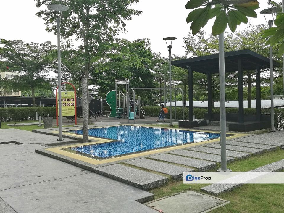 Hijauan Puteri Condominium @ Bandar Puteri Puchong- Freehold Well Maintained 3R2B Unit w/ 2 Parking Space For Sale, Selangor, Puchong