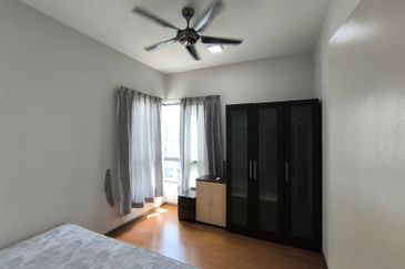 Zefer Hill Residence