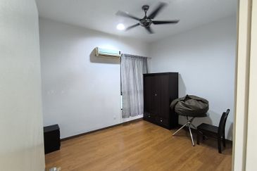 Zefer Hill Residence