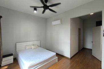 Zefer Hill Residence