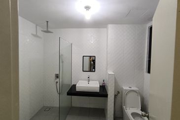 Zefer Hill Residence