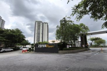 Zefer Hill Residence