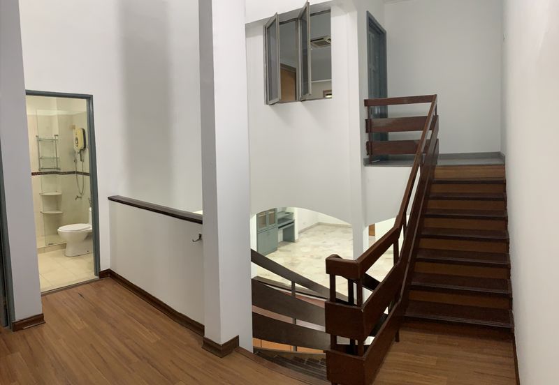 Jalan Taman Bukit Desa