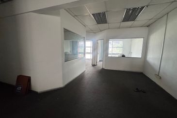 Danau Business Centre