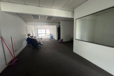 Danau Business Centre