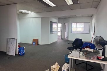 Danau Business Centre