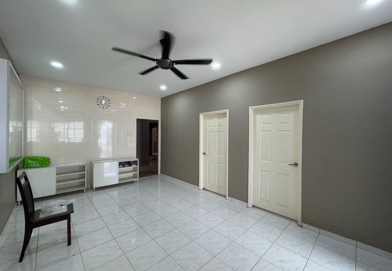 1sty house Salak South Garden for sale Salak Selatan Freehold Sri petaling Kuchai lama well kept [Reno]