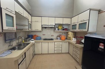 1sty house Salak South Garden for sale Salak Selatan Freehold Sri petaling Kuchai lama well kept [Reno]