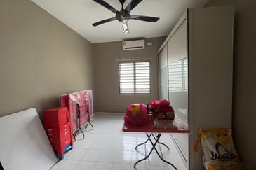 1sty house Salak South Garden for sale Salak Selatan Freehold Sri petaling Kuchai lama well kept [Reno]