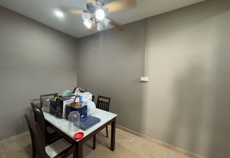 1sty house Salak South Garden for sale Salak Selatan Freehold Sri petaling Kuchai lama well kept [Reno]