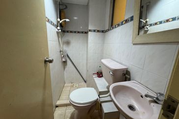 Danau Idaman Condominium