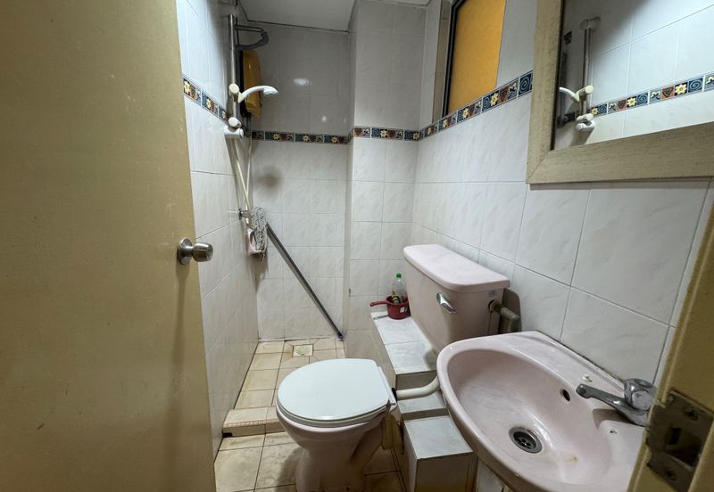 Danau Idaman Condominium