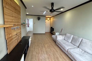 Danau Impian Condominium