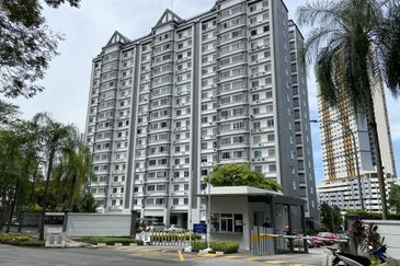 Danau Impian Condominium