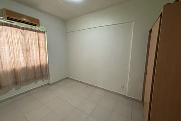 Danau Idaman Condominium