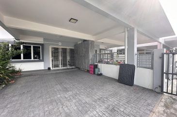 Albury at Mahkota Hills