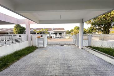 Albury at Mahkota Hills