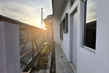 Albury at Mahkota Hills