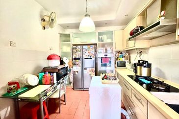 Pusat Bandar Putra Permai