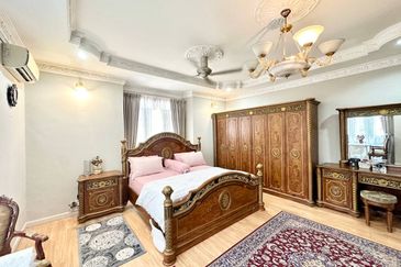 Desa Pinggiran Putra