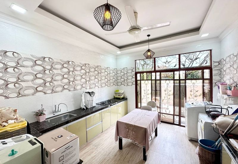 Desa Pinggiran Putra