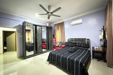 Kelana Idaman PJU 1, Ara Damansara Petaling Jaya Double Storey Terrace End Lot with Extra Land (Facing Open) 