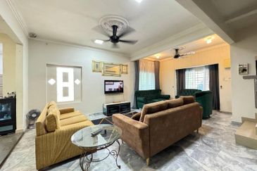 Kelana Idaman PJU 1, Ara Damansara Petaling Jaya Double Storey Terrace End Lot with Extra Land (Facing Open) 