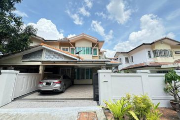 Kelana Idaman PJU 1, Ara Damansara Petaling Jaya Double Storey Terrace End Lot with Extra Land (Facing Open) 