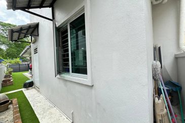 Kelana Idaman PJU 1, Ara Damansara Petaling Jaya Double Storey Terrace End Lot with Extra Land (Facing Open) 