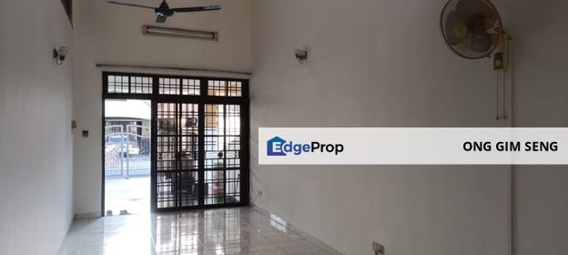 Taman Pelangi Indah 1.5 Storey Terrace House with 4 bedroom 3 bathroom For Rent, Johor, Ulu Tiram
