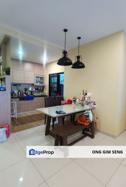 Seri Austin Luxury Apartment @ Taman Austin (Corner Lot), Johor, Johor Bahru