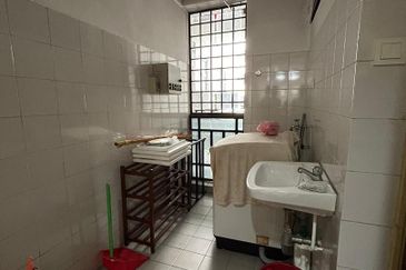 Aloha Tower Condominium