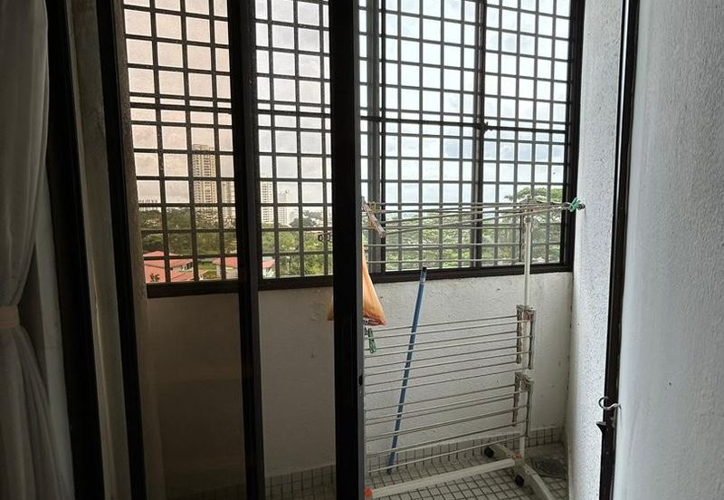 Aloha Tower Condominium