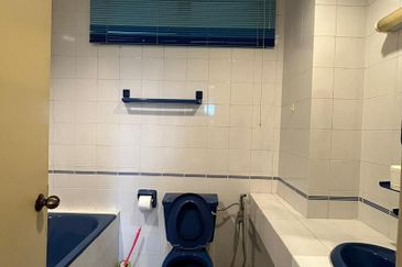 Aloha Tower Condominium