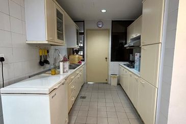 Aloha Tower Condominium