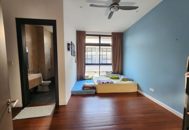 Noble Park @ East Ledang