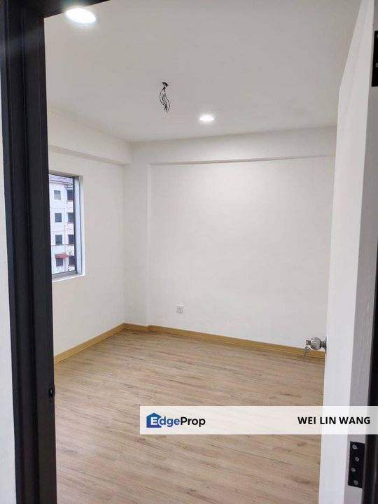 Seri Alam Masai Tasek 64  Newly renovated Low Cost Flat For Sale, Johor, Masai