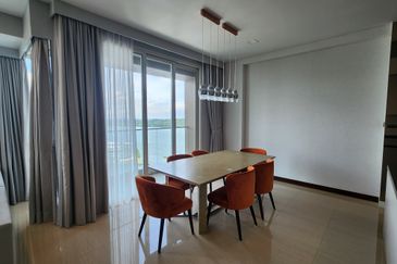 Puteri Cove Residences