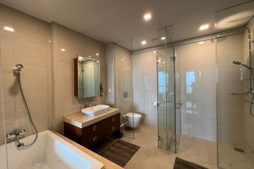 Puteri Cove Residences