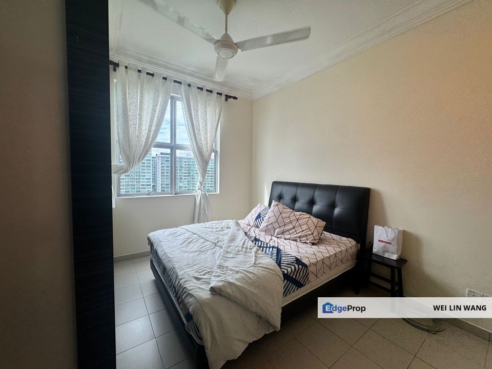 Mount Austin Lake View Suites 3 Bedroom For Sale, Johor, Johor Bahru