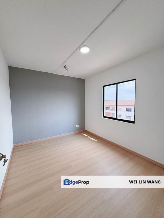 Masai Seri Alam Tasek 64 Renovated Corner Lot Flat 3 Bedroom For Sale, Johor, Masai