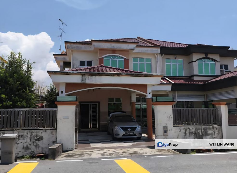 Pontian Taman Mawar Parit Mesjid Well Maintained Double Storey Semi Detached House For Sale, Johor, Pontian