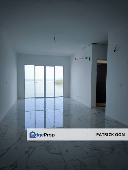 Quaywest 1400sf Seaview Worth Buy Queensbay Tropicana Queens Water Front, Penang, Batu Uban