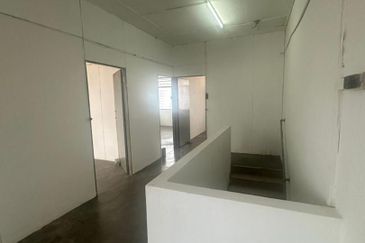 Rare Unit !! Lorong Sempadan 2 Storey Shophouse 2700sqft Ayer Itam