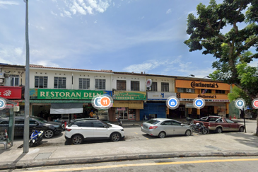Jalan Jelutong