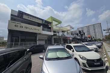 Jalan Jelutong