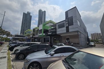 Jalan Jelutong