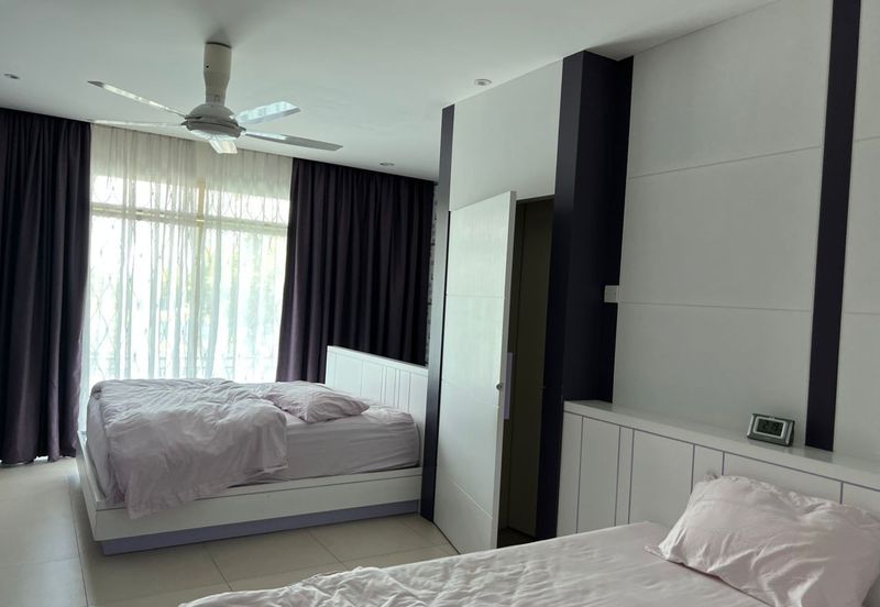 Bukit Dumbar Residences